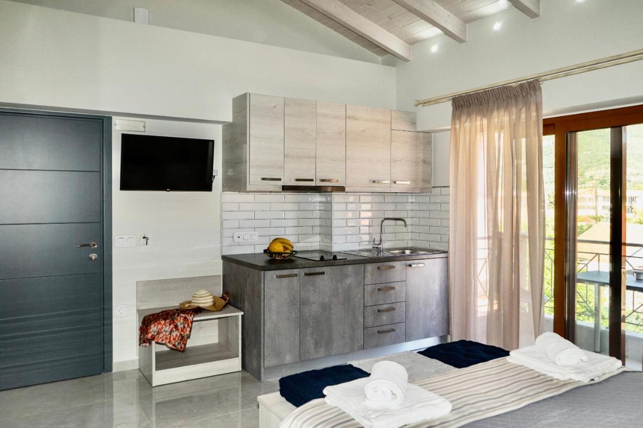Emily Apartments Nydri  Exterior photo